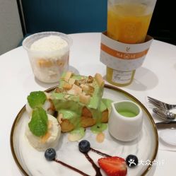 芒域泰式甜點(diǎn)飲品的泰香椰漿吐司 深圳美食圈的熱門(mén)打卡甜點(diǎn)，口味與顏值并存